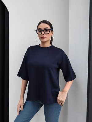 Esra Helvacı Yan Yırtmaçlı Tshirt