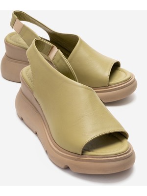 Luvi Agusto Yeşil Hakiki Deri Kadın Dolgu Topuk Sandalet