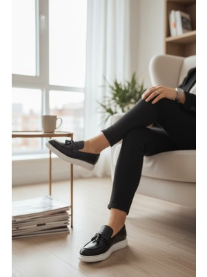 Enoch Hakiki Deri Siyah Püsküllü Casual Loafer (Esnek ve Kalın Tabanlı)