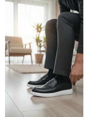 Enoch Deri Siyah Klasik Casual Loafer (Beyaz Tabanlı)