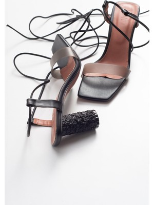 Luvi Tanya Siyah Cilt Şeffaf Bantlı Bağcıklı Kadın Topuklu Sandalet