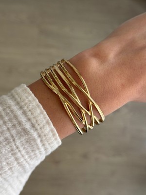 İrem Yıldız Çelik Gold Desen Kelepçe