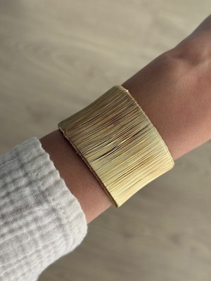 İrem Yıldız Çelik Gold Şık Tasarımlı Tel Kelepçe