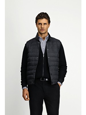 Kiğılı Regular Fit Düz Bonded Yelek