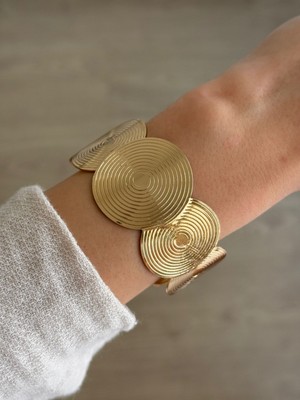 İrem Yıldız Çelik Desenli Gold Kelepçe