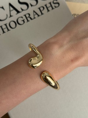 İrem Yıldız Çelik Gold Tasarımlı Kelepçe Paslanmaz Çelik Şık ve Modern Tasarım