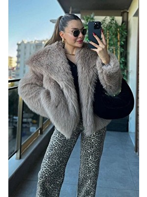 Marbella Kadın Premium Yakalı Suni Kürk Gri Renkli Uzun Kol Regular Kesim Şık Tasarım