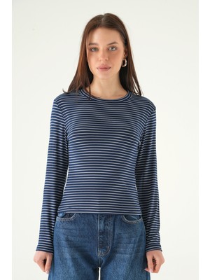 Rays Laci Bisiklet Yaka Çizgili Badi 8375A