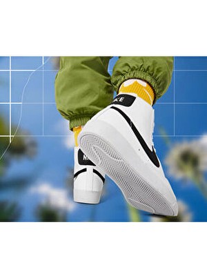 Nike Kadın Günlük Ayakkabı W Blazer Mid '77 Next Nature DO1344-101