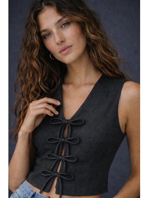 Hak Fiyonk Bağlamalı Dokuma Yelek