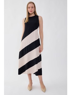 Vitrin Iki Renk Sıfır Kol Elbise