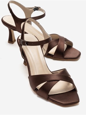 Luvi Melin Kahverengi Saten Çapraz Bantlı Kadın Topuklu Ayakkabı