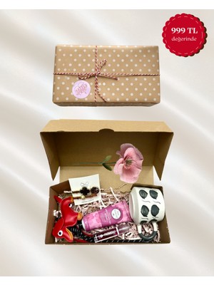 Cihania Store Kadınlar Günü - Sevgililer Günü-Doğum Günü Hediye Kutusu - Pembe