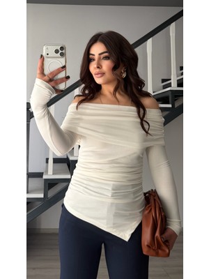 Elisin Ekru Asimetrik Kesim Madonna Yaka Bluz