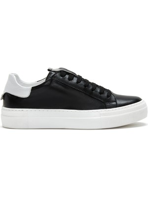 Derimod Kadın Siyah Bağcıklı Kalın Tabanlı Deri Sneaker 26PFD290418