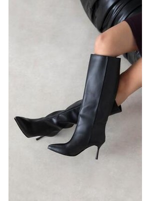 Straswans Clara Kadın Mat Deri Çizme Siyah