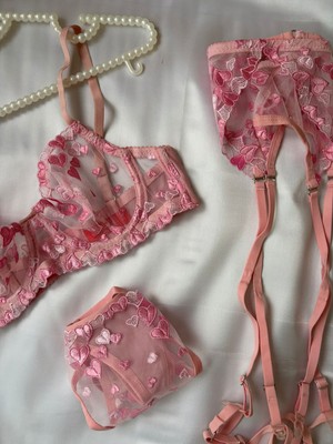 Noches Pembe Kalp Desenli Kapsız Balenli 3’lü Iç Çamaşır Jartiyer Takım