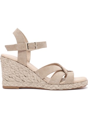 Derimod Kadın Krem Bilekten Tokalı Dolgu Topuklu Süet Deri Espadril 26SFD151910