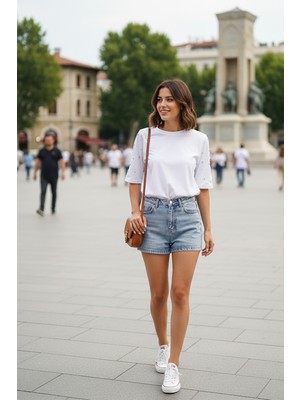 Only Kadın Onljulıa Bisiklet Yaka Taş Detaylı %100 Pamuk T-Shirt 15324847 Whıte
