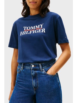 Tommy Hilfiger Pamuklu Relaxed Fit Bisiklet Yaka T Shirt Bayan T Shirt WW0WW47884 C1G