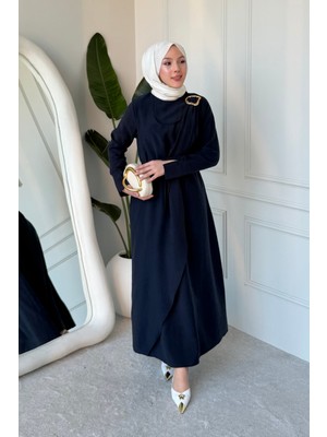 Tesettür Diyarı Goldest Cupra Tansel Tokalı Tesettür Elbise- Lacivert