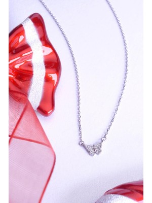 Innuendo Jewelry 925 Ayar Gümüş Taşlı Kelebek Kolye