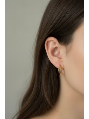 Kadın Altın Renk Minimalist Midi Küpe