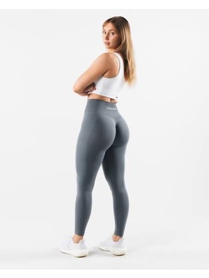 Alphalete Kadın Amplify Büzgülü Tayt Çok Renkli Esnek Kumaş Özellikleri ile Fitness ve Spor İçin İdeal
