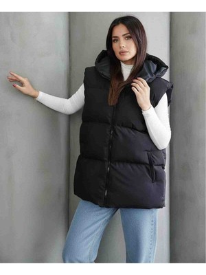 Kadın Siyah Şişme Yelek Overize