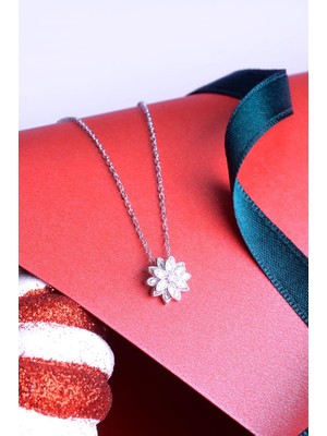 Innuendo Jewelry 925 Ayar Gümüş Açan Lotus Çiçeği Kolye