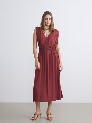 Lc Waikiki Yeni Sezon V Yaka Belden Oturtmalı Elbise