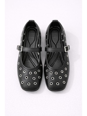 Slipcat Kadın Rahat Taban Kuşgözü Detaylı Bantlı Günlük Babet Ofis Ayakkabı