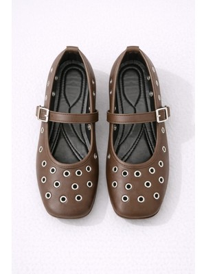 Slipcat Kadın Rahat Taban Kuşgözü Detaylı Bantlı Günlük Babet Ofis Ayakkabı