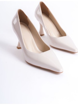 Roof Atelier Cordelia Bej Rugan Sivri Burun Ince Topuklu Ayakkabı