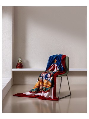 Madame Coco Chavel Renkli Welsoft TV Battaniye 130x170 cm Yumuşak Polyester Kumaşlı