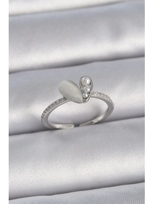 Belle Fusion Mey Ithalat® Pirinç Gümüş Renk Ayarlanabilir Zirkon Taşlı Incili Beyaz Mineli Kalp Model Kadın Yüzük