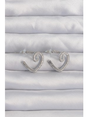 Belle Fusion Mey Ithalat® Pirinç Gümüş Renk Zirkon Taşlı Kıvrımlı Yarım Kalp Küpe