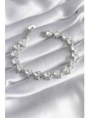 Belle Fusion Mey Ithalat® Pirinç Gümüş Renk Zirkon Taşlı Kalp Model Vıp Seri Kadın Bileklik