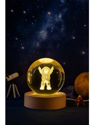 Marsilyan Kişiye Özel 3D Astronot Küre Kristal Led Gece Lambası – USB'li Ahşap Standlı LED Masa Gece Lambası