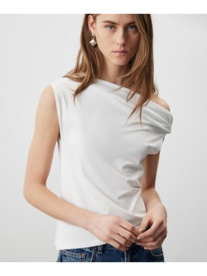 Miss İpekyol Asimetrik kol tişört IS1260070023018