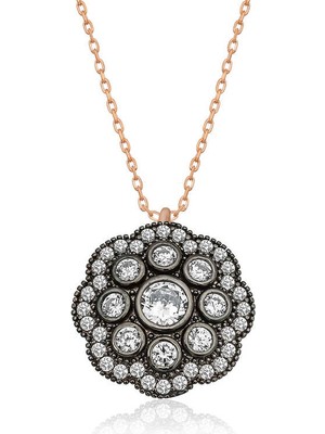 Calperia 925 Ayar Gümüş Çiçek Desenli Elmas Montür Kadın Gümüş Kolye