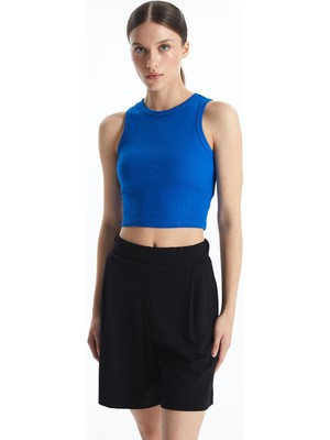 Lc Waikiki Yeni Sezon Bisiklet Yaka Dokulu Kadın Crop