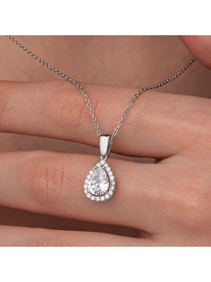 Calperia Gümüş Damla Beyaz Zirkon Taşlı Kadın Kolye