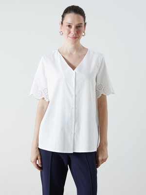 Lc Waikiki Yeni Sezon V Yaka Ajur Detaylı Bluz