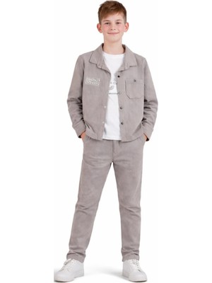 İrem Çocuk Giyim Erkek Çocuk Moving Yazılı Vizon Renk Çıtçıt Kapamalı Gömlek Beli Lastikli Pantolon Tişört Üçlü Takım