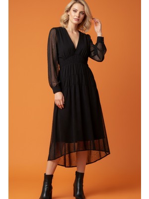 Modi Green Siyah Tül Detaylı Büzgülü V Yaka Midi Elbise