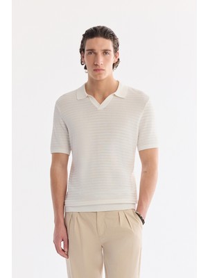 AVVA Erkek Ekru Polo Yaka Düğmesiz Dokulu Triko Regular Fit T-Shirt A61Y5033