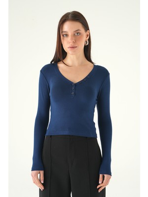 Rays 8299A V Yaka Düğmeli Badi Laci