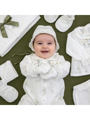 Milays Müslin Çiçekli Kız Bebek Yenidoğan %100 Pamuktan 10 Parça Hastane Çıkışı Zıbın Seti