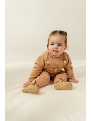 Eray Kids Kız Bebek Pamuklu Tüylenme Yapmayan Çiçek Detaylı Örme Triko Alt - Üst Takım (6-9-12-18 Aylık)